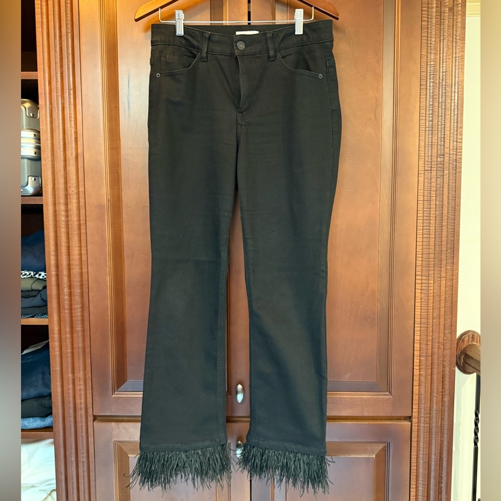 Gibson Latimer Women's black jeans with feather hem size 10